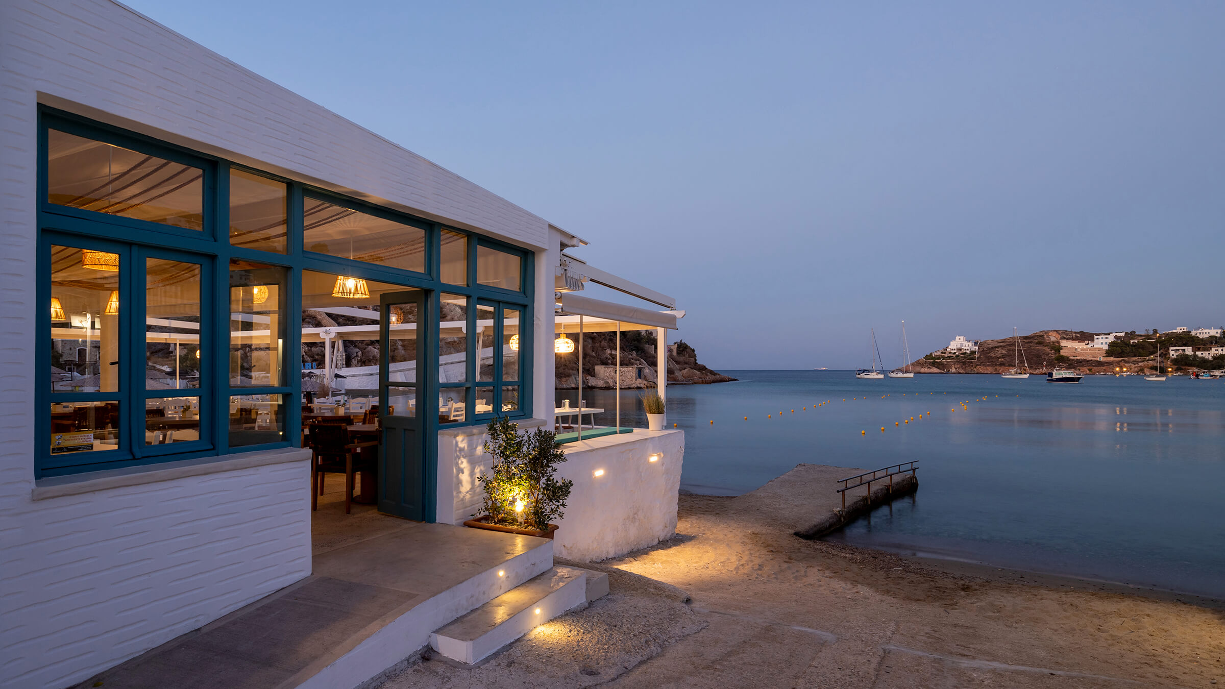 Enlefko restaurant Vari Syros